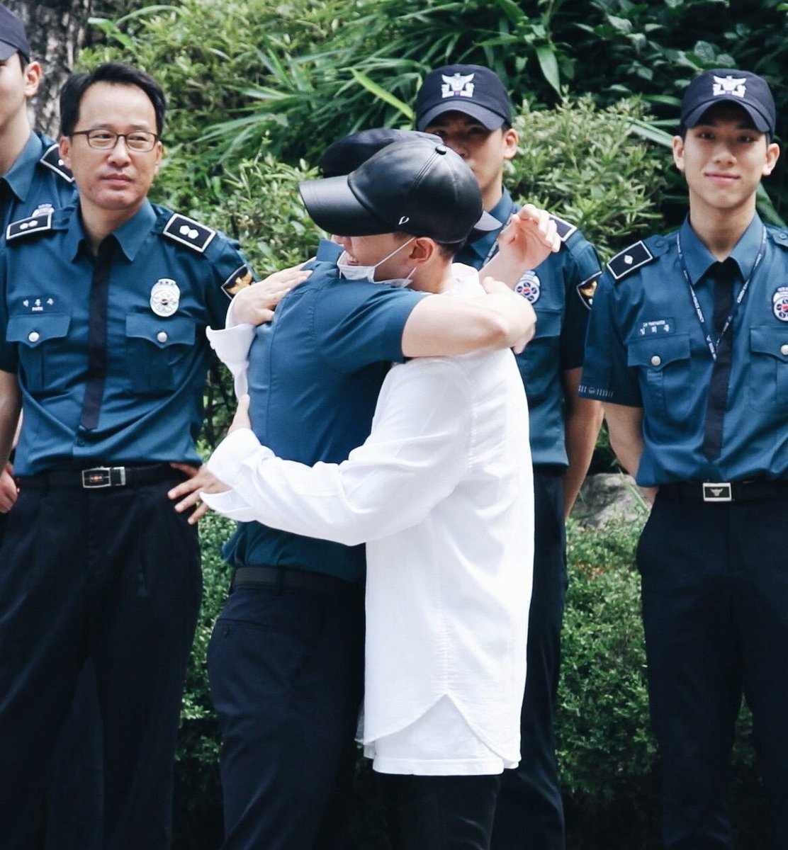 EunHae Military Era. Soldier Hyukjae and officer Donghae •long thread• 
-1-
#EUNHAE #은해