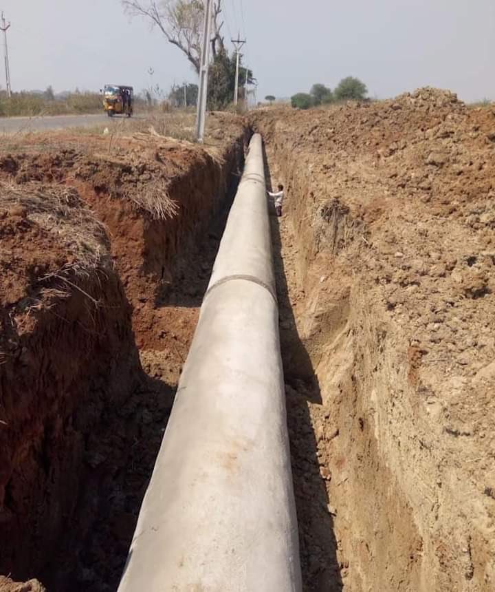 GKDwivediIAS's tweet photo. Rs. 700 Crores Uddanam Drinking Water Project Works in Srikakulam District Are In full Progress.

700 కోట్ల అంచనా తో మొదలైన  ఉద్దానం డ్రింకింగ్ వాటర్ ప్రాజెక్ట్ పనులు శరవేగం గా సాగుతున్నాయి. https://t.co/F69aew68ng