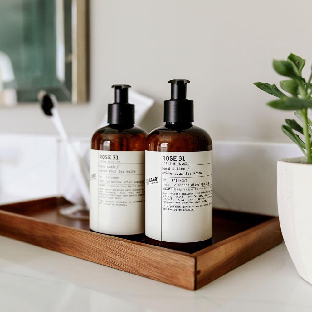 CartonFairmont's tweet photo. Today is #BubbleBathDay. Many of our bedrooms in The Garden Wing &amp; The House have generously sized baths for our guests to truly unwind using our luxurious #lelabofragrances. We are delighted to be the only hotel in Ireland featuring this iconic brand as our range of toiletries. https://t.co/lqiWvthgcx