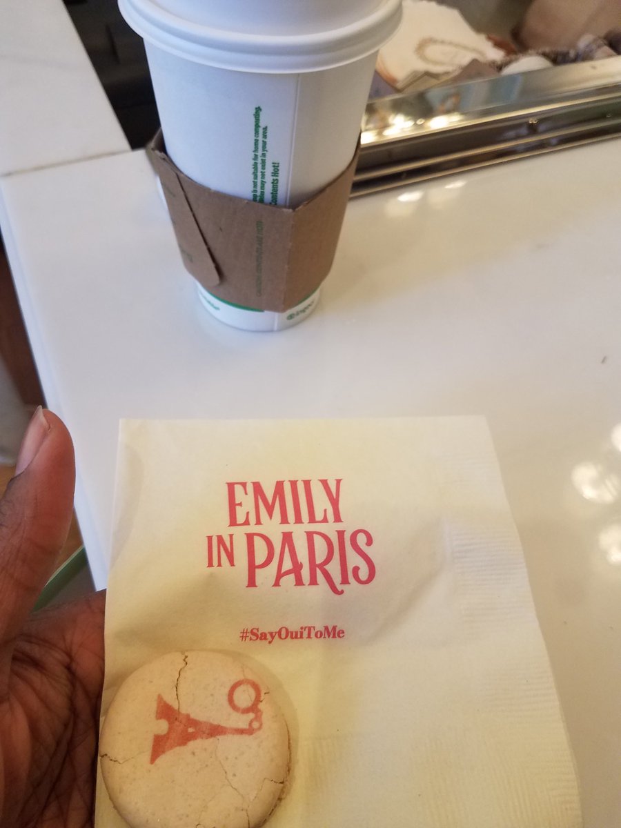 SoDivineBunny's tweet photo. How much do I love #EmilyInParis ? #SayOuiToMe 
Got this for free at Laduree 💖 https://t.co/EZE948jtOD