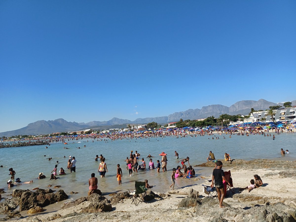 uMzondi kaZiyeka tweet media