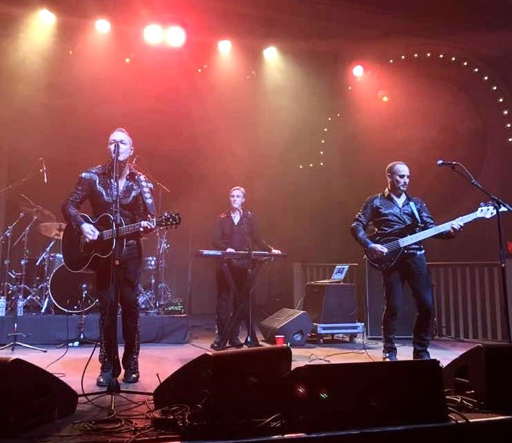 superdiamond's tweet photo. Thank you #portland
See you tonight, #Seattle
#neildiamond #superdiamond #seattlescene #seattlenightlife https://t.co/r6mer33I9V