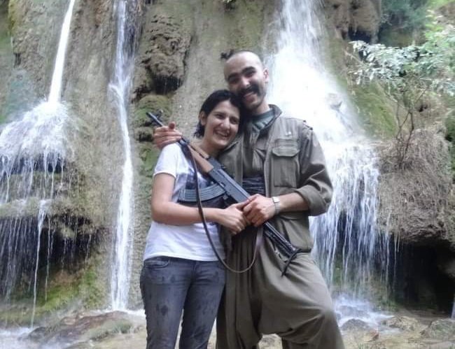 lisan_ihafi's tweet photo. Dünyanın en büyük sabır taşının yüzölçümü 783.562 km2 olup adı Türkiye Cumhuriyeti'dir. https://t.co/bEt15Ex7AR