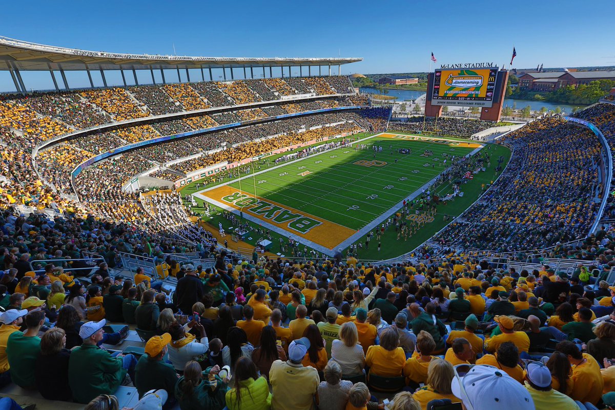 ColtonVasek's tweet photo. #AGTG Blessed and excited to say I’ve received my 10th offer from Baylor University!!
#SicEm
@BUFootball 
@CoachShawnBell 
@ahunt90 https://t.co/XiGZAej06J