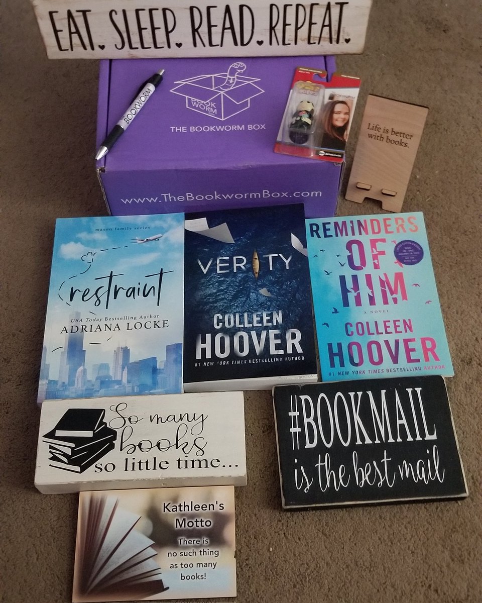 JerseyGirlBook's tweet photo. Today's Book Mail: December (backordered) @thebookwormbox selections #TheBookwormBox #Romance #PsychologicalThriller https://t.co/SXyMDpQCoK