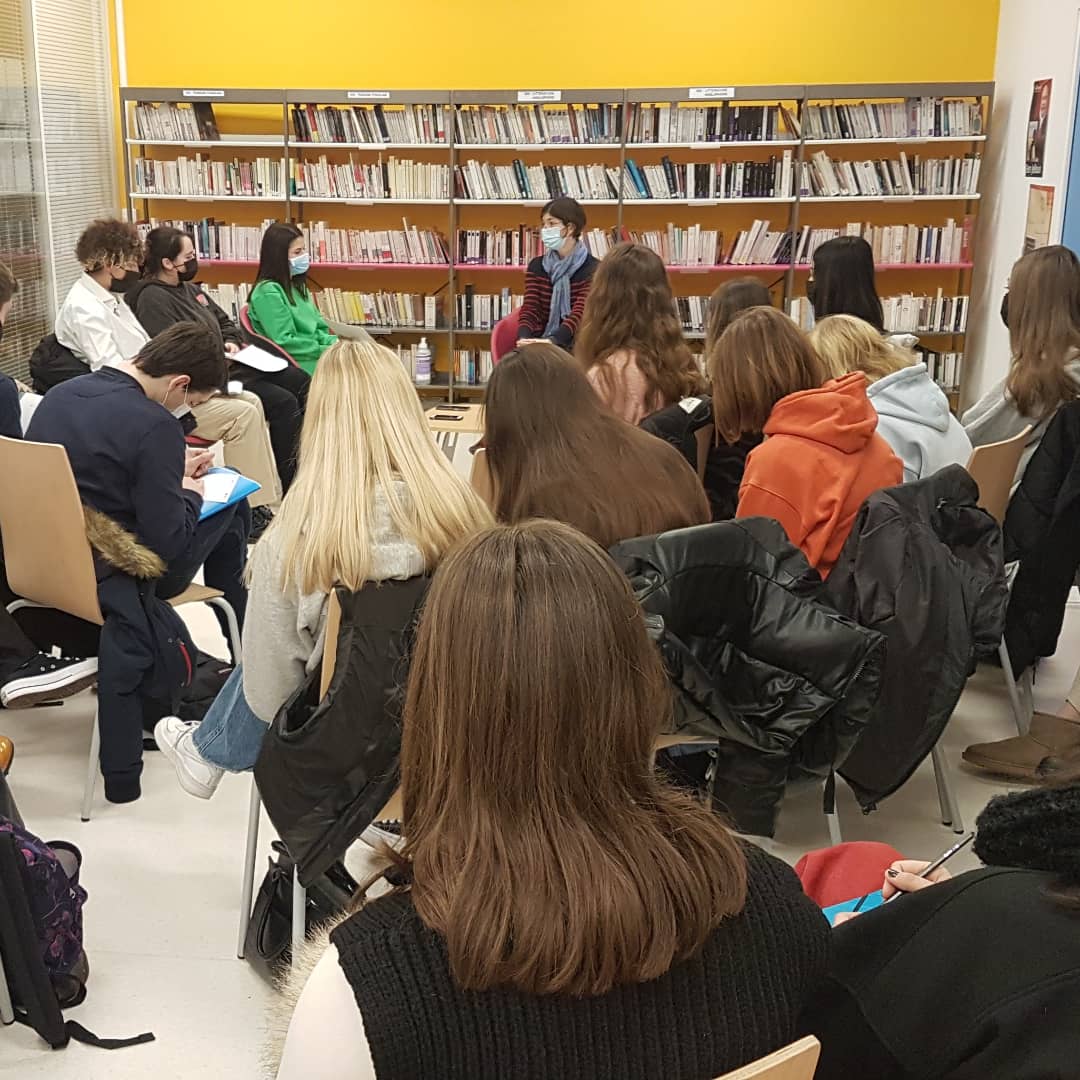 cdiGDLTrg's tweet photo. Projet "femmes d’exception" : 5ème rencontre. Aujourd'hui, interview de Anne-Laure Grandvallet, réparatrice d'instruments à vent. Des échanges intéressants sur son parcours, sur son métier, et un conseil en particulier : croire en soi ! #orientation #musique https://t.co/sYNUWWl72w