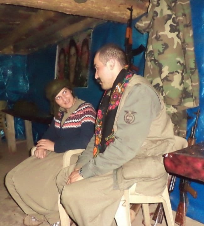 Cehennem odunu olan PKK'lı terörist Volkan Bora'nın telefonundan HDP mv. Semra Güzel ile fotoğrafı çıkıyor. S.D ile kahvaltı masası hayalcileri, "terörle alakası vardır diyemem" diyenler utanır mı? HDP kapanacak, Türk siyaseti terörden temizlenecek. Teröristler hesap verecek!.