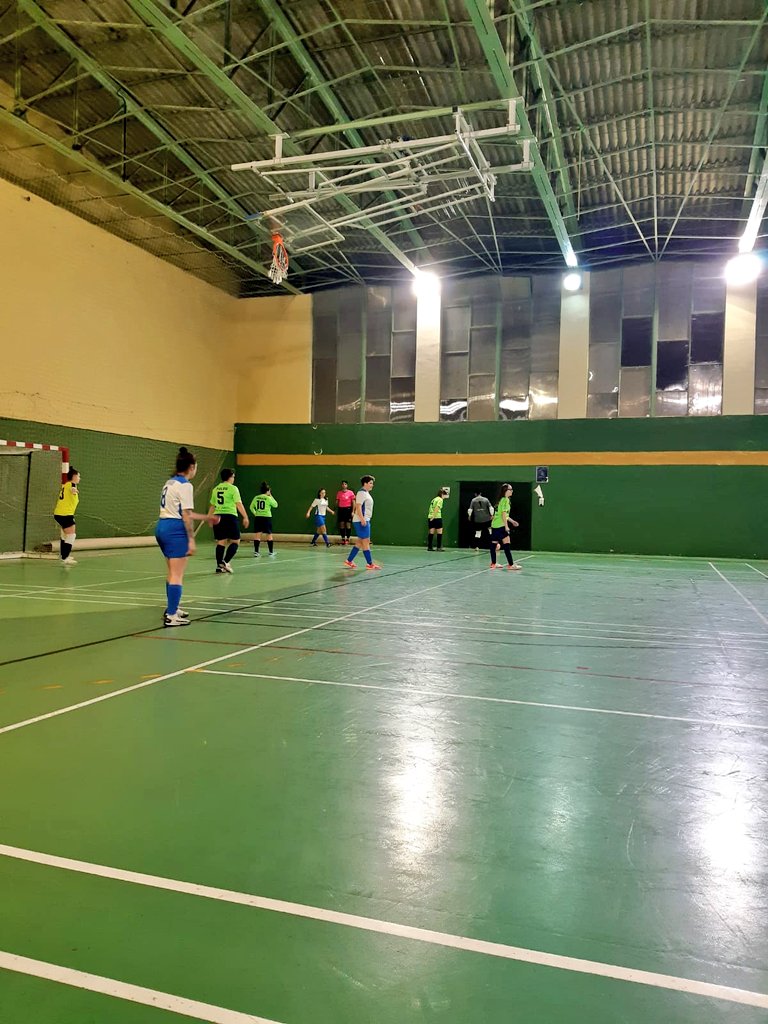 AvanzaJaen's tweet photo. 🦁 ¡Comenzamos el año con victoria!

Nuestras chicas de División de Honor se han impuesto al @udplayasdemala1 por dos a ocho. ¡Enorme partido de las de Cristina Godoy!

⚽ Toña (x3), Marina (x2), Polli, Nerea y Alba.

#JuegaConGarra 🔵🟢 https://t.co/HbcEIfuJbP
