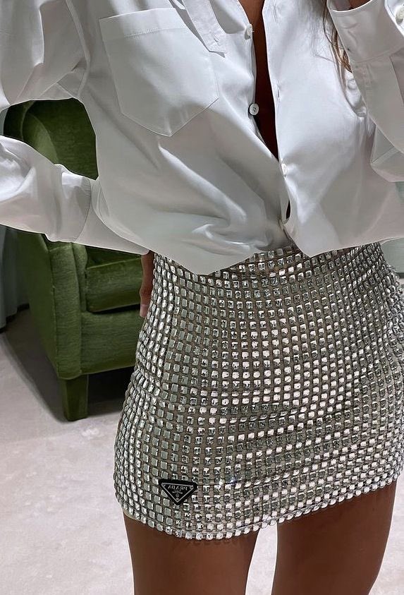 eliesaaabs's tweet photo. Prada Crystal Miniskirt https://t.co/DM7uLITAZu