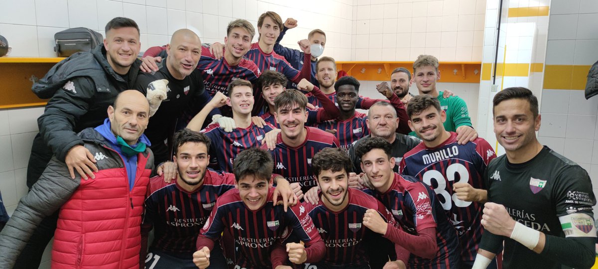 EXT_UD's tweet photo. 🦁 ¡SIN PALABRAS!
De 10 el partido y el compromiso de este joven grupo.
⚔️ Victoria inolvidable, épica, merecida.
Dedicada a toda la familia azulgrana. 💪 Os lo merecéis. Nos lo merecemos. https://t.co/EP2jLsO1cN