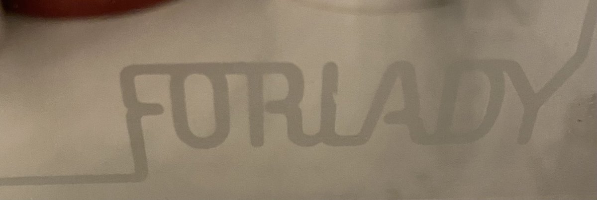 LluisRodLago's tweet photo. Que mi cocina se llama #Forlady, maricón! https://t.co/sJfX9wWz4P