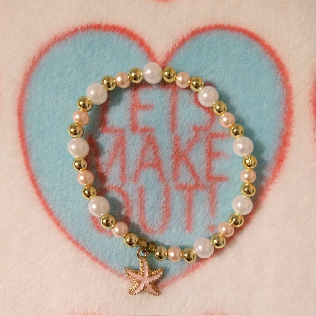 roarborealis's tweet photo. New year new bracelets ⭐🍃🐠🦉 https://t.co/5QaqKBwRJF