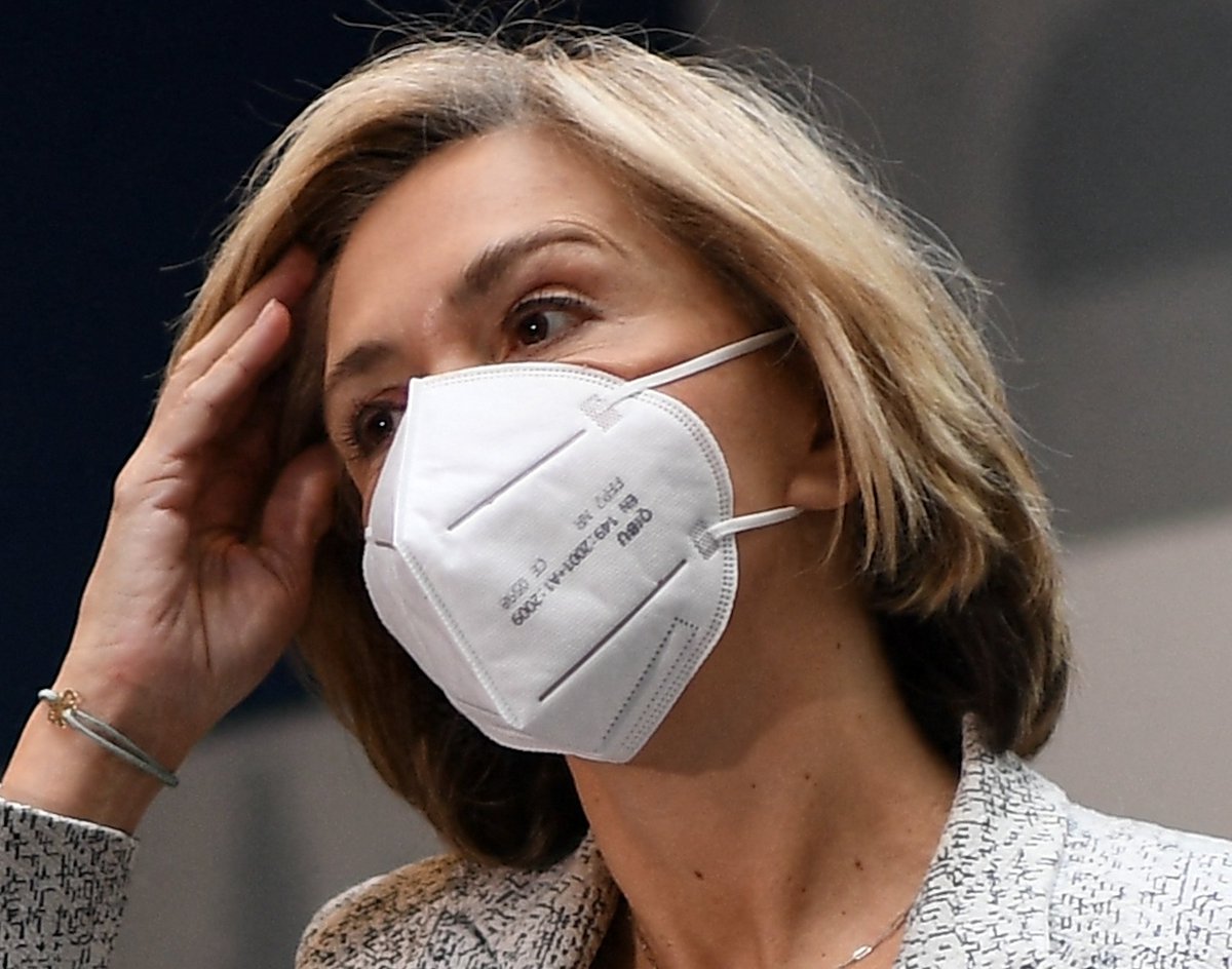 La nouvelle proposition de <a href="/vpecresse/">Valérie Pécresse</a> pour combattre la pandémie ? Porter le masque FFP2 à l'envers? Quand ça veut pas, ça veut pas.