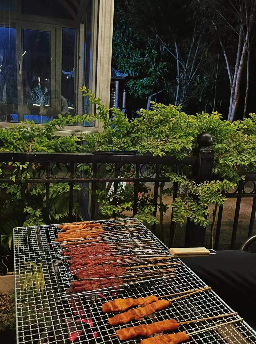 qingfeng7570's tweet photo. BBQ https://t.co/RYLDkoGrqd