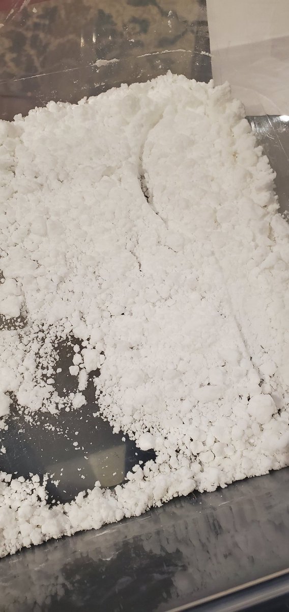 CoomberTweets's tweet image. We made #fakesnow yesterday afternoon and my fdks loved it - many of them made it at home along with me &amp;amp; spent the remainder of the afternoon playing in small groups with it #funfriday win!