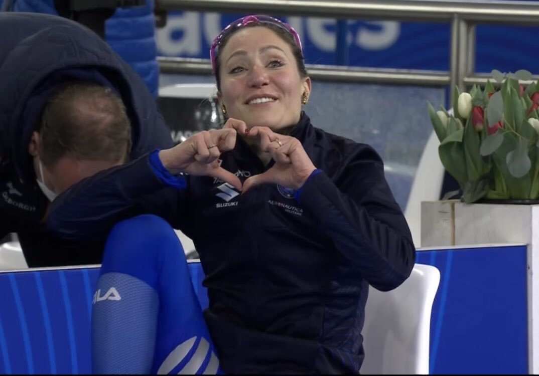 abuongi's tweet photo. #Ghiaccio #Pistalunga #SpeedSkating #EuroSpeed
Altro exploit di Francesca Lollobrigida: agli Europei di Heerenveen, dopo quello nei 3000, è di bronzo anche nei 1500! https://t.co/a8I3dhrVN3