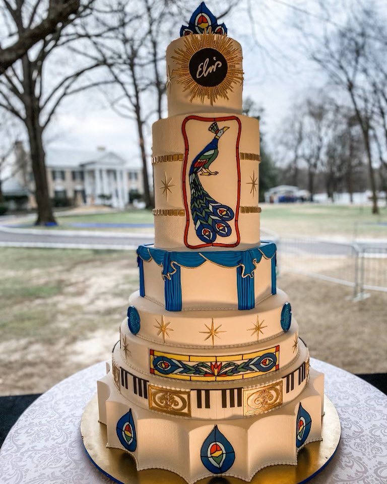 VisitGraceland's tweet photo. HAPPY BIRTHDAY, ELVIS PRESLEY! https://t.co/jTqZWw7T2P