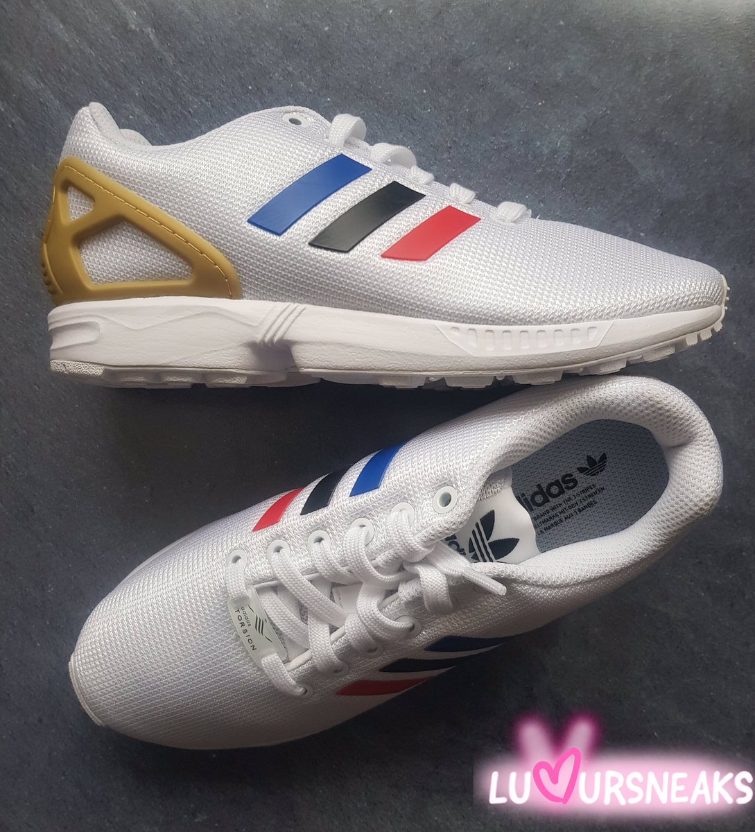 luvursneaks's tweet photo. Adidas ZX Flux (white, gold, black, blue, red) : uk 5 / eu 38

The Adidas ZX collection dropped in the 80s but in 2014 received a new addition the ‘flux’. Compared to its siblings, this one is more flamboyant.

Link to buy in bio!

#discount #bargain #Sneakers #EXCLUSIVE #depop https://t.co/x1Q8Qae40A