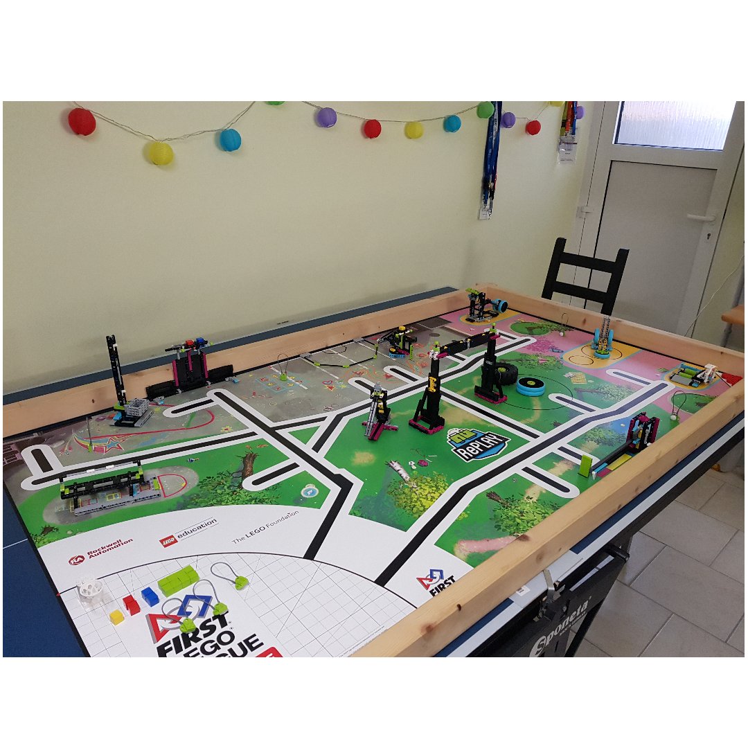 Heute beginnen wir mit einem Rückblick der vergangenen Saison „RePlay“.Nachdem das Spielfeld von <a href="/HANDS_on_TECH/">Health Tech (He/She/It/I Dont Care)</a>  eingetroffen ist, haben wir das Spielfeld aufgebaut. In der anschließenden Vorbereitungszeit  befassten wir uns intensiv mit allen Kategorien.

©️@ein_stein_tueftler