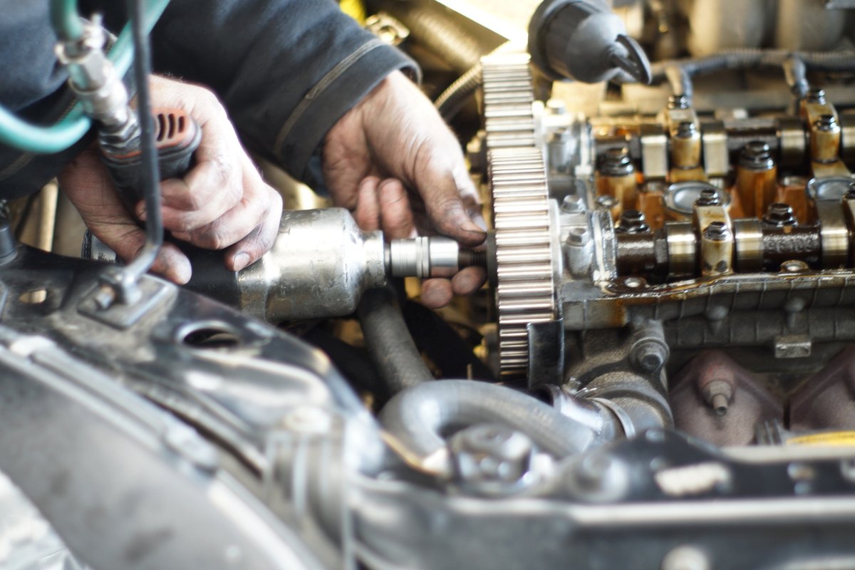 CandESanLeandro's tweet photo. For all of your car, truck, RV, and motor home repair needs, C &amp; E Auto &amp; Truck Repair will handle it all! https://t.co/CVXfXsEpRQ #IgnitionService #CatalyticConverterRepairs #BatteryReplacement https://t.co/kHIDBEMHEI