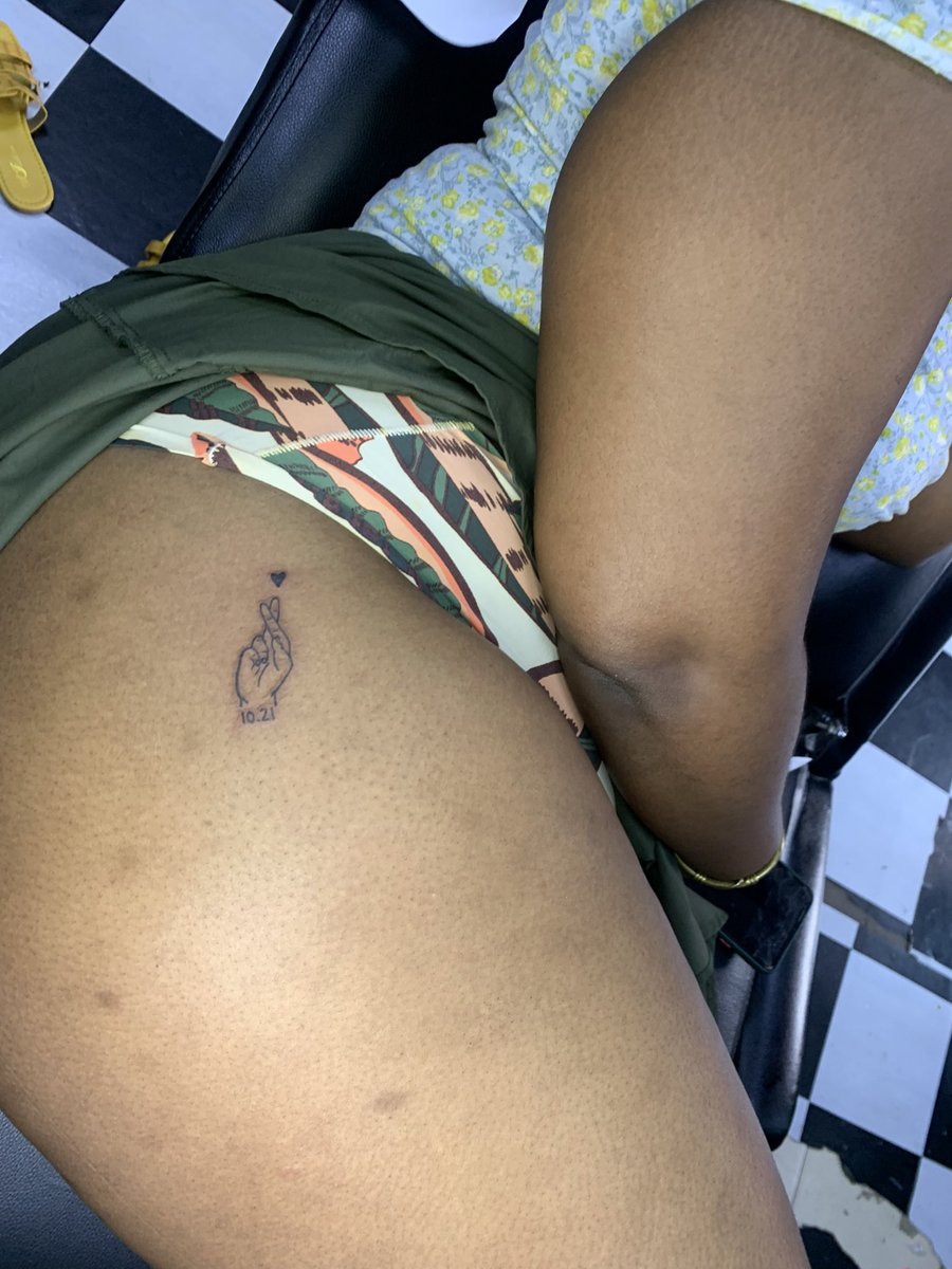 DavinksTattoo's tweet photo. Been doing some small tats earlier today..😁 https://t.co/yGApWI9102
