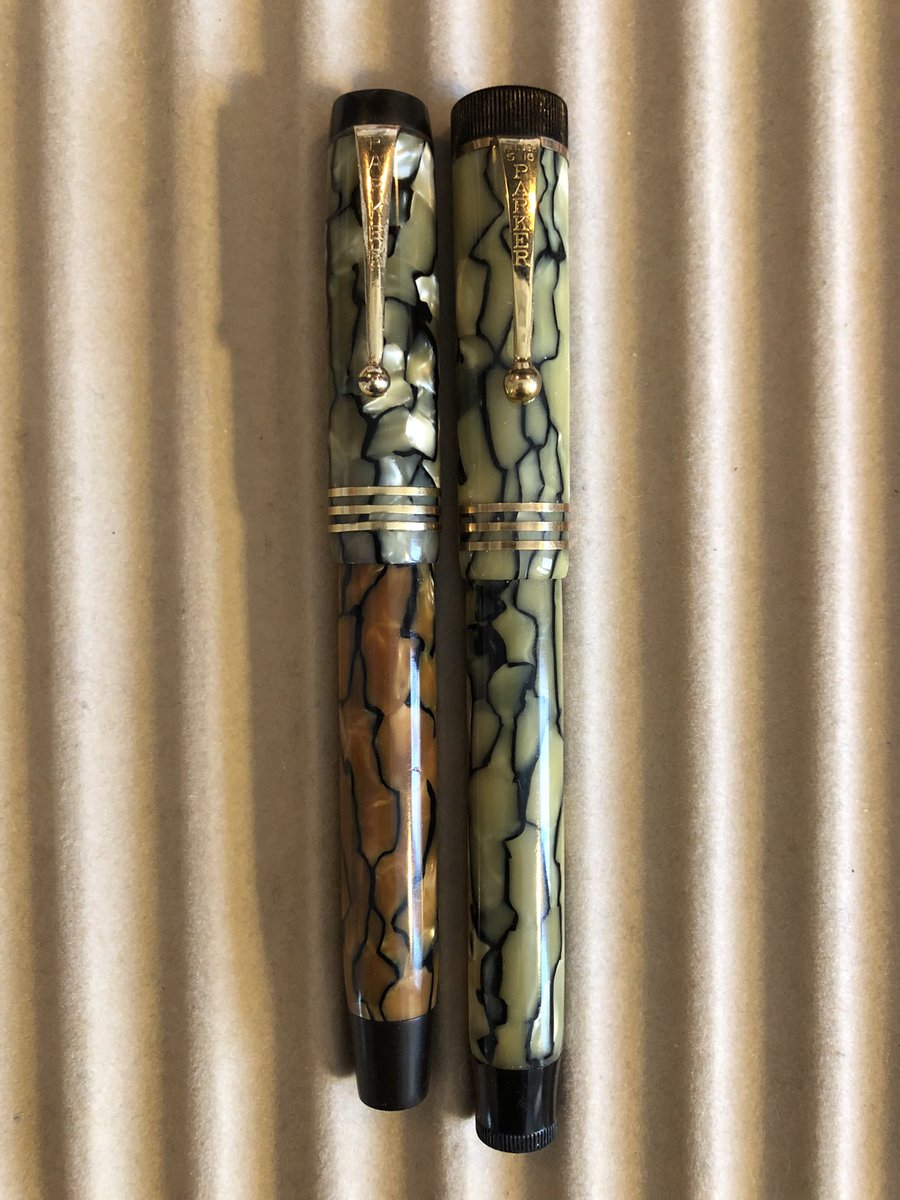 NeilsPens's tweet photo. Parker Duofold Seniors - 1 made in Canada on the left and 1 made in the US on the right😀 @NeilsPens #vintagepens #fountainpens #pencollecting #penandink #pengeeks #pens #penshows #penaddict #ParkerPens https://t.co/sXHqIPAlXg