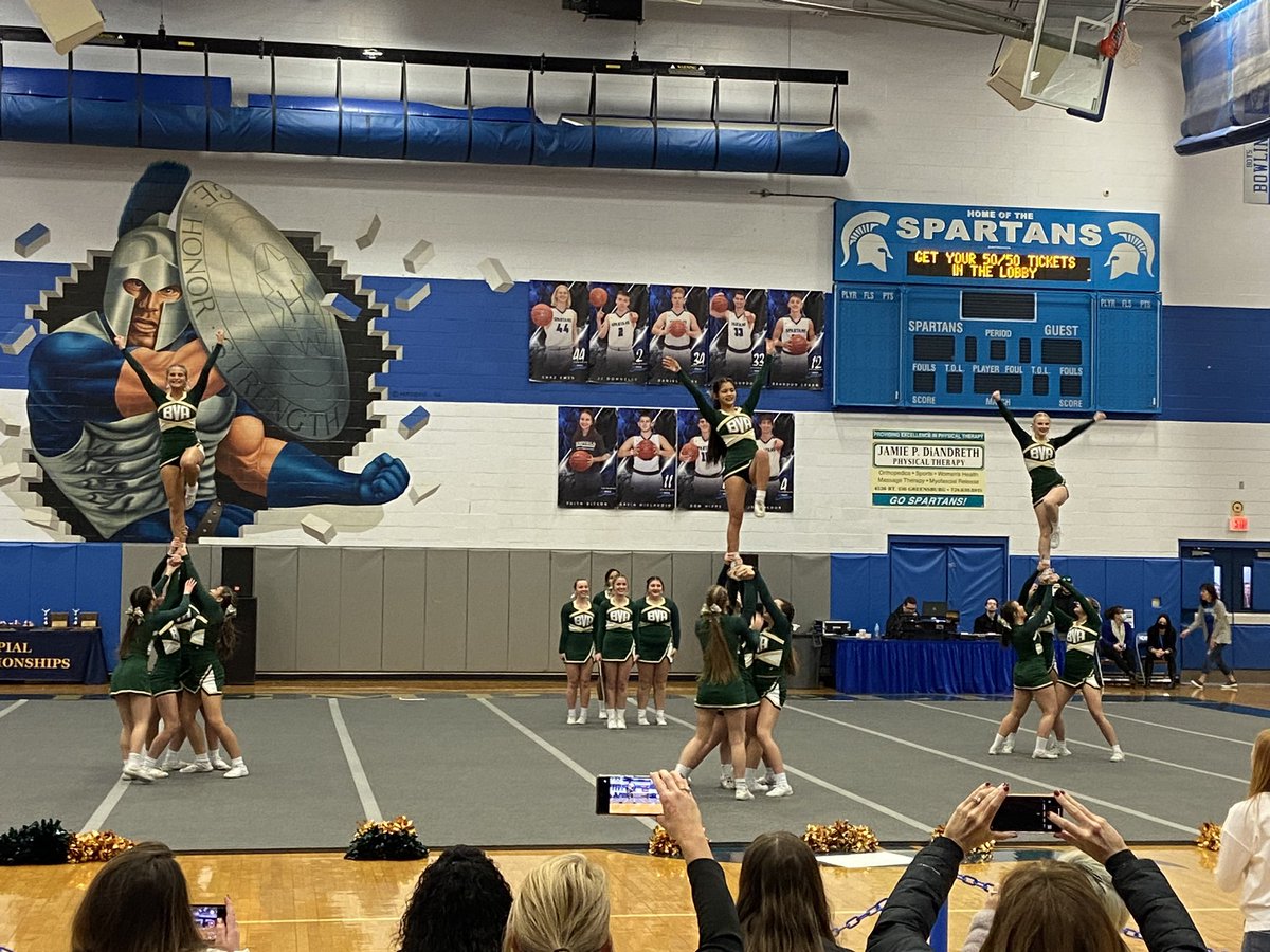 3SNdot's tweet photo. Congratulations to the Belle Vernon @BVAHS on their first ever competition at the #WPIAL Competitive Spirit Championships! Watch the 2022 #WPIAL Competitive Spirit Championships LIVE on @triblivehssn  🎥 https://t.co/cCnOtX8pfz https://t.co/vL1xwbCsHH