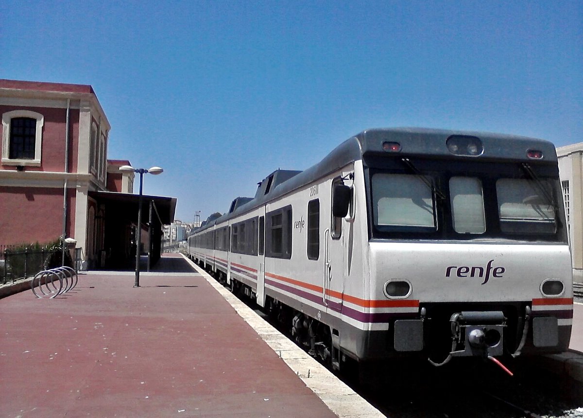 VueltadelTrenBz's tweet photo. Hemos contactado con la Ministra @mitmagob y la Secretaria de Estado para reiterarles que el #EstudioInformativo de reapertura solo puede tener un fin: la vuelta del #tren a las comarcas del sureste peninsular
31/12/1984-8/1/2022 #13511díassintren #Guadix #Baza #Almanzora #Lorca https://t.co/7qag1Wv26D