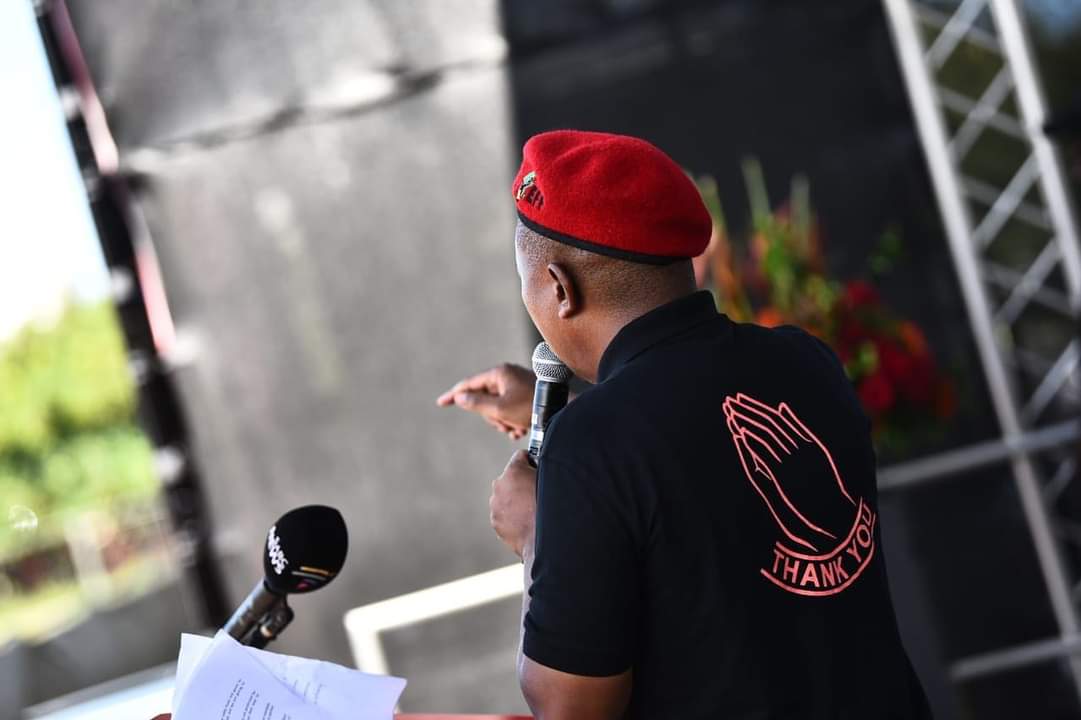 EFF_Capricorn's tweet photo. [In Pictures]: CIC Julius Malema addressing the #EFFSiyabongaRally

The President says it is a fact that the ANC does not have a mandate in Kwa-Zulu Natal. They have lost eThekwini, they have lost Ladysmith, they have lost Richards Bay, Pietermaritzburg and NewCastle. https://t.co/3uxQ2vMK0U