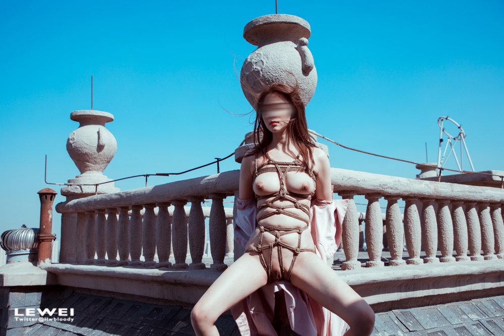 上天台～
#LEWEI #Bondage #广州约拍 #捆绑 #废墟 #BabyArt #ChinaArt #ChinaBondage
各类主题创作拍摄欢迎私我约拍～
投稿：
@Fengsiyuan
@wqganenshi https://t.co/y78xGaNERE