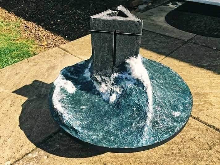ConoceHP's tweet photo. Un usuario de reddit ha construído un modelo de Azkaban a tamaño escala. No digas nada, solo haz RT ✨ https://t.co/7fLiiP5xC1