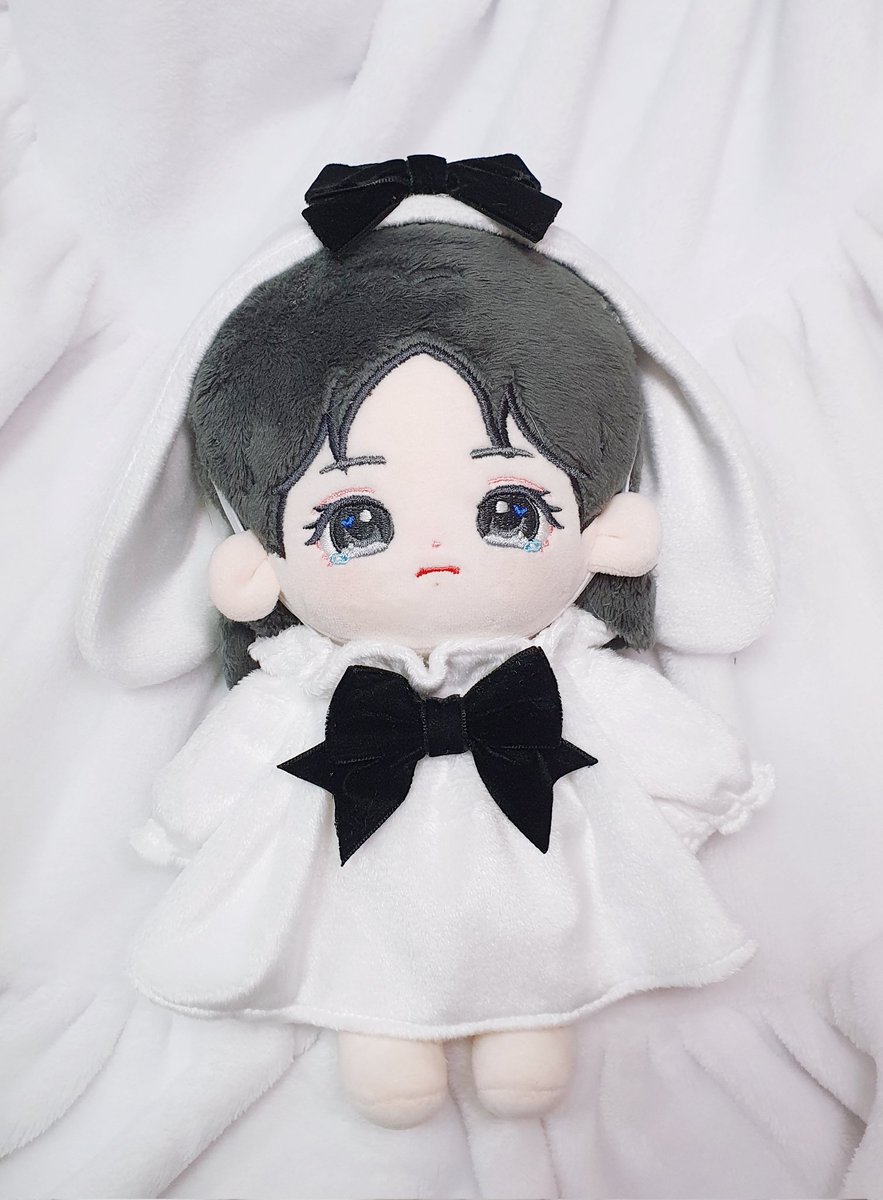mm_shop_'s tweet photo. 🖤불량품 나눔 이벤트🖤
소매가 짧게 제작된 불량품이에요!

rt해주신 분 중 추첨하여 2분에게 사진상 원피스를 드립니다!(사이즈20,원피스만 보내드리는 거에요! 귀는 포함x)

추첨은 20일날 오후10시에 하겠습니다! https://t.co/rmOXQoY8ZK