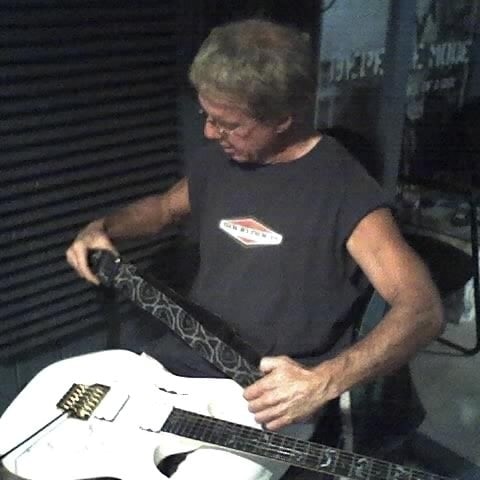 Jam160D's tweet photo. More to come! Check out JAM160D on #SoundCloud
https://t.co/CqpfQ4dcd7 https://t.co/EPschYuCnK