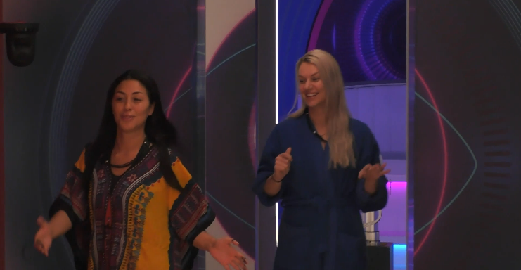 frisseoprit's tweet photo. Big Brother nieuws: Nawel voelt zich schuldig over geheime opdracht  
Het laatste #BigBrother nieuws lees je altijd op onze site. Ontvang als eerste BigBrother nieuws! #BBNLBE #Bigbrothernlbe #Bigbrotherupdate

https://t.co/zpR1uVaDTD https://t.co/xtLg77HXgL
