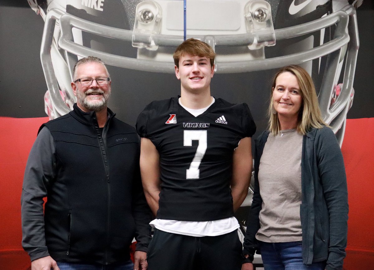 AidenSorensen's tweet photo. COMMITTED🔴⚫️ @coachdfulton @CoachJoeWoodley @Coach_DClark @Coach_ADutcher https://t.co/eRio7FJbU2