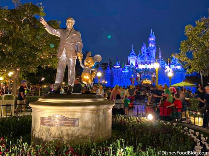 REMINDER: It's the LAST Day to Exchange Select Disneyland After Hours Tickets! https://t.co/OZUMwYK0eB https://t.co/wWYyRyHZix