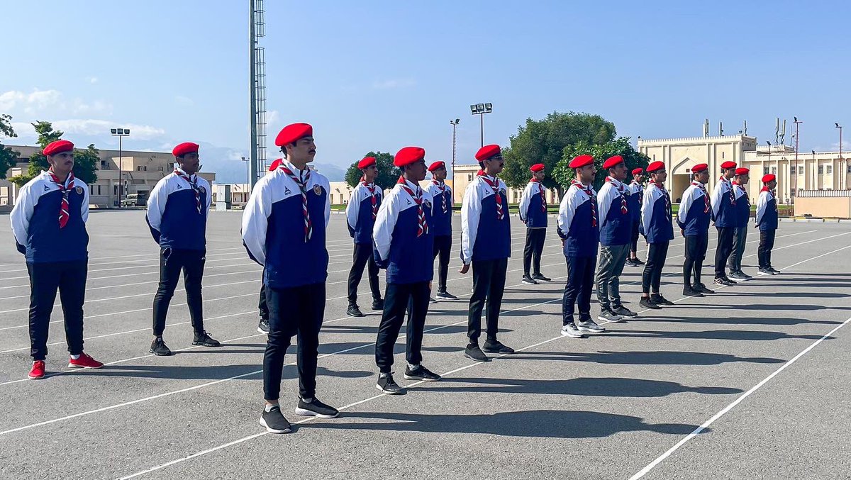 انطلقت برامج المعسكر التدريبي لمنتسبي عشائر جوالة وجوالات جامعة السلطان قابوس -طيب الله ثراه- بالتعاون مع الحرس السلطاني العماني، حيث استمرت برامج المعسكر خلال الفترة من ٢ يناير إلى ٩ يناير ٢٠٢٢م.