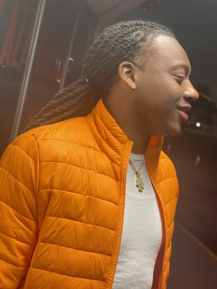 YoungMf_Alan's tweet photo. Fuck tryna be real to everybody cause the one time you do something that they don’t agree with they gone label you fake anyways the realest shit you kan do is whatever it is to make sure you happy at all fukkin cost now that’s real‼️ #BigALO #ProtectYoEnergy #FreeGame https://t.co/83RIBMhAyz