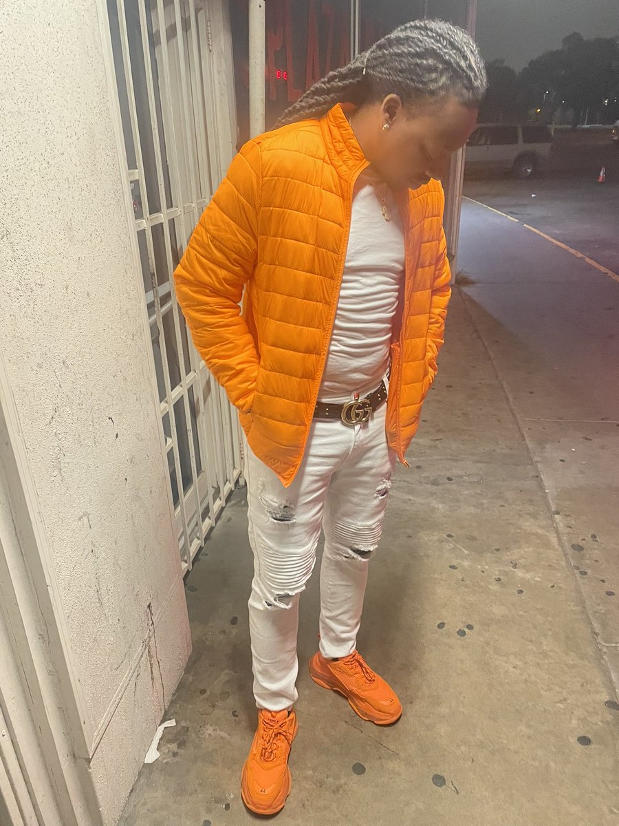 YoungMf_Alan's tweet photo. Fuck tryna be real to everybody cause the one time you do something that they don’t agree with they gone label you fake anyways the realest shit you kan do is whatever it is to make sure you happy at all fukkin cost now that’s real‼️ #BigALO #ProtectYoEnergy #FreeGame https://t.co/83RIBMhAyz