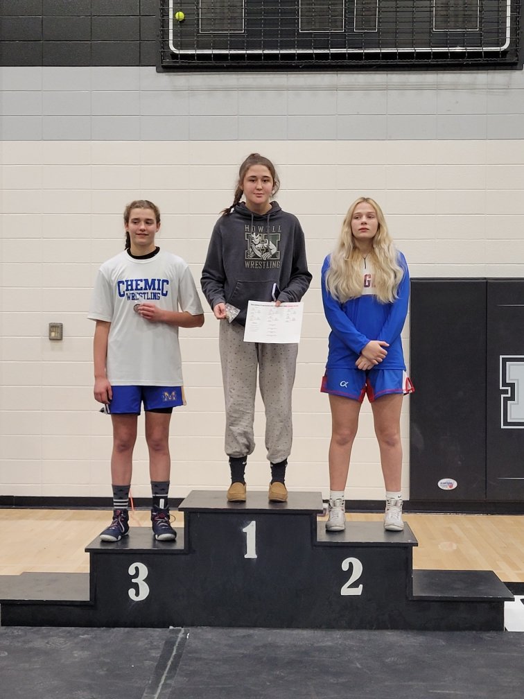 HowellWrest's tweet photo. Brynn Green bring home some hardware from her tournament in New Lothrop https://t.co/qJNH6UakRK