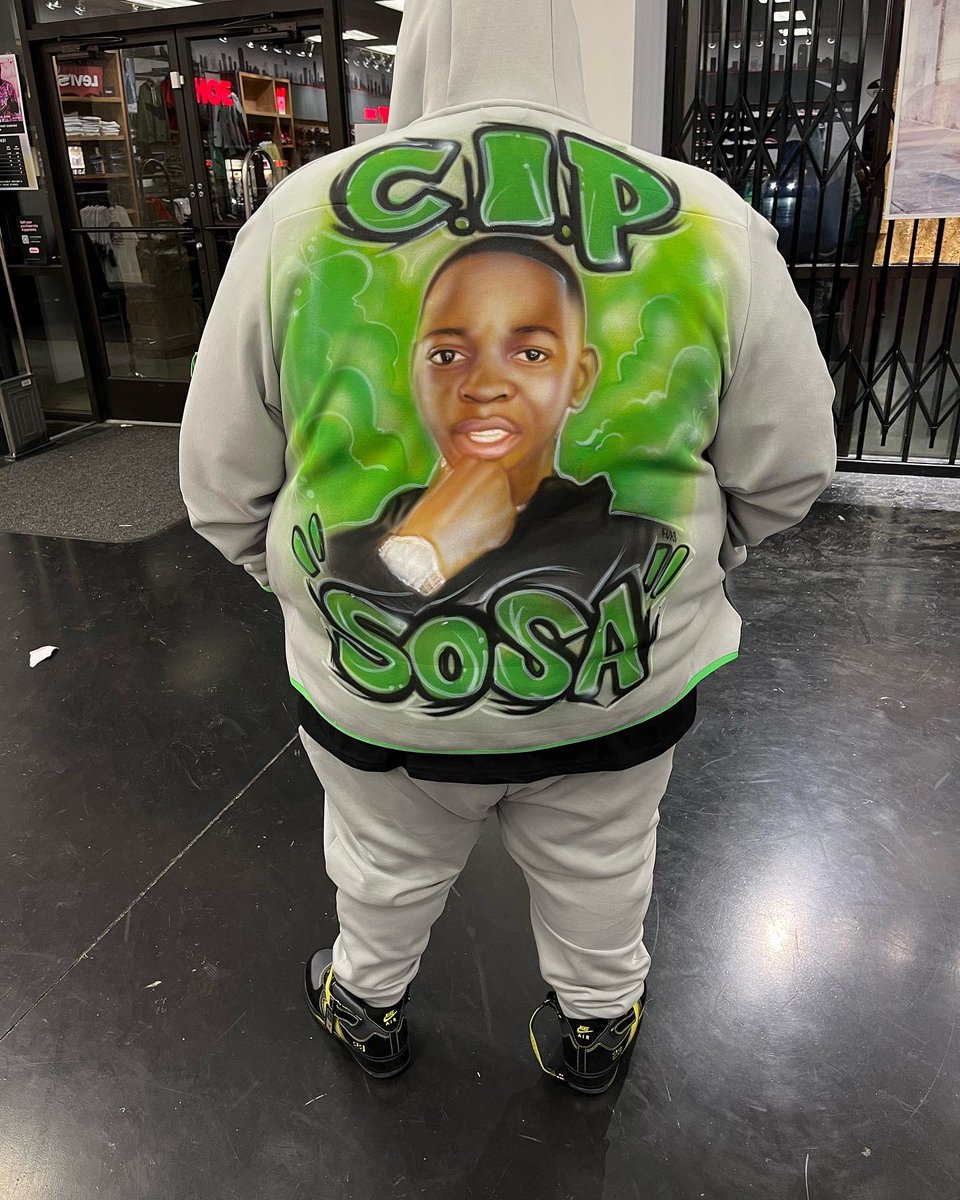 og_snuggle's tweet photo. Every Time I Think About Lil Sosa I Get GooseBumps‼️ 🆘🅰️🌎 

#ForevaSosaLivin https://t.co/GzGg6mB6XU