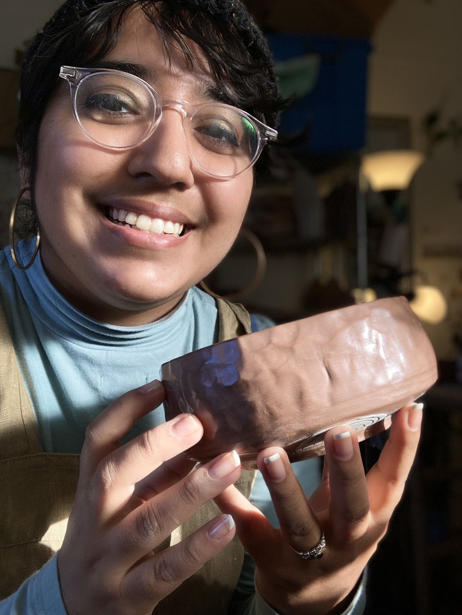 casas_studios's tweet photo. hello! my name is laura and i’m a potter and artist with a studio located downtown #raleighnc ❤️ come say hi! #SmallBusiness #art #ceramics https://t.co/qJ2Y94fnra
