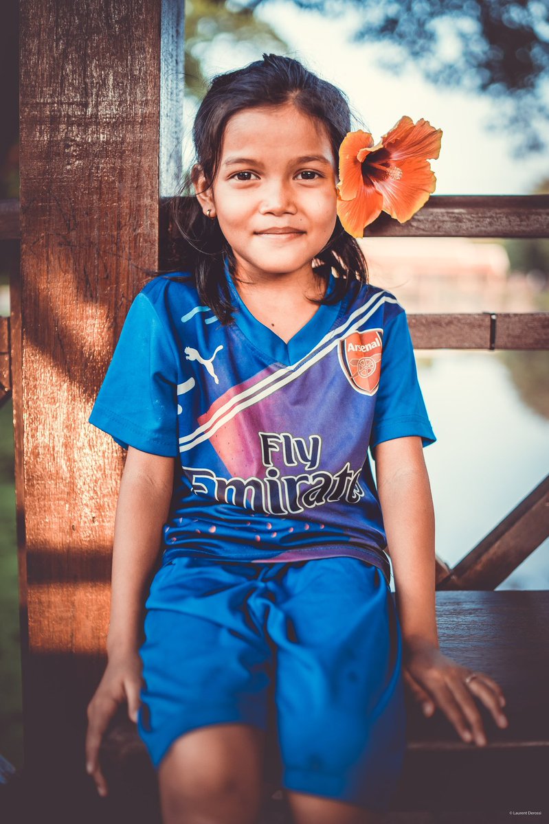 LaurentDerossi's tweet photo. GN Frens 🤙🏽
Sharing this souvenir from Cambodia back in 2019, my last trip before the pandemic! 🇰🇭 
Always glad to connect with locals and create/share souvenirs thanks to my camera!
Thanks @HellinStephan for the BTS photos!

#NFT #NFTPhotography #NFTPhotographer #NFTCommunity https://t.co/0h4ivPDkpl