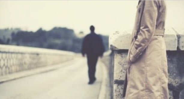 يَعَافُ وِصَالَ ذَاتِ البَذْلِ قَلْبِي
وَيَـتَّـبِـعُ الـمُـمَـنَّـعَـةُ الـنَّـوَارَا

- السليك بن السلكة