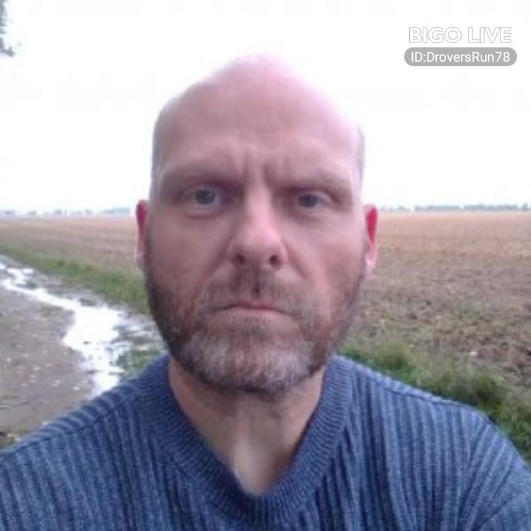 grossergrinch's tweet photo. Komm und chatte mit ❌DroversRun781️⃣ auf #BIGOLIVE und finde neue Freunde! https://t.co/BmCuWgKcpn https://t.co/P6HDoZ2FJa