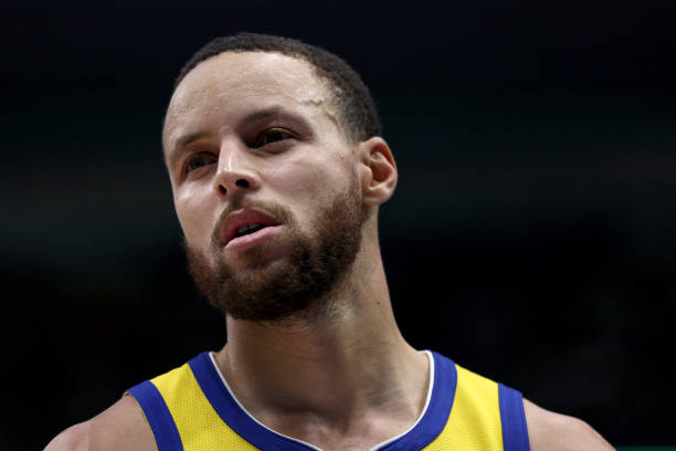 WarriorsSUR's tweet photo. Steph lidera las votaciones del All Star, pero los fans de LeBron están haciendo una masiva campaña para revertirlo.

¿Cuantos votos podremos conseguir para que Steph sea el más votado?

#StephenCurry  | #NBAAllStar https://t.co/P0xFALxJq3