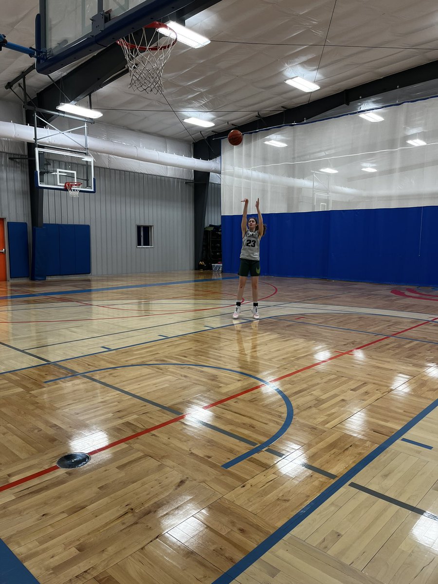No Friday night game this week!! @SophieCanen took the night to work on her craft 🏀🏀