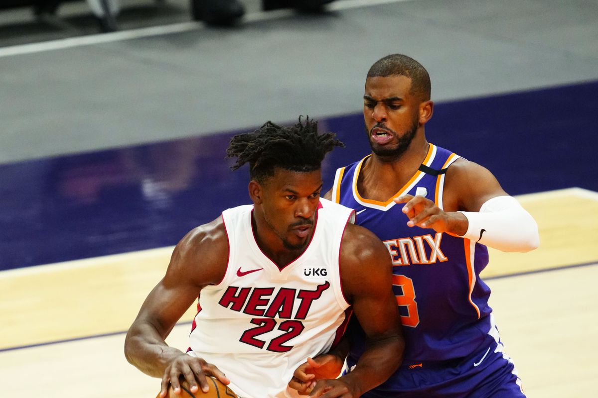 Covers_Football's tweet photo. #Suns expected to have the edge of the #Heat in tonight's showpiece #NBA game

Team #Butler or Team #Paul? 

Read more: https://t.co/qiHU3E3TSj

#NBA75 #NBAPicks #GamblingTwitter https://t.co/5ck8IWu2Aa
