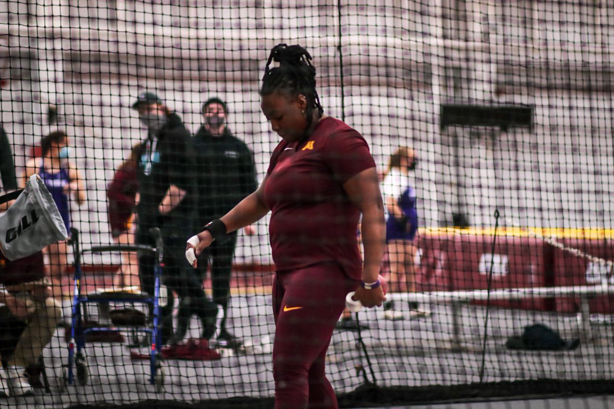 This throws group is SPECIAL! An unreal start to the season in the shot put:

- Devia Brown: 1st place with a meet record 16.34m
- <a href="/tess_keyzers/">Tess keyzers</a>: 2nd with her best throw (16.02m) since 2020
- <a href="/McKenzieD11101/">kenzie duwenhoegger</a>: 3rd with a mark of 15.45m, a personal best 💪 #ncaaTF