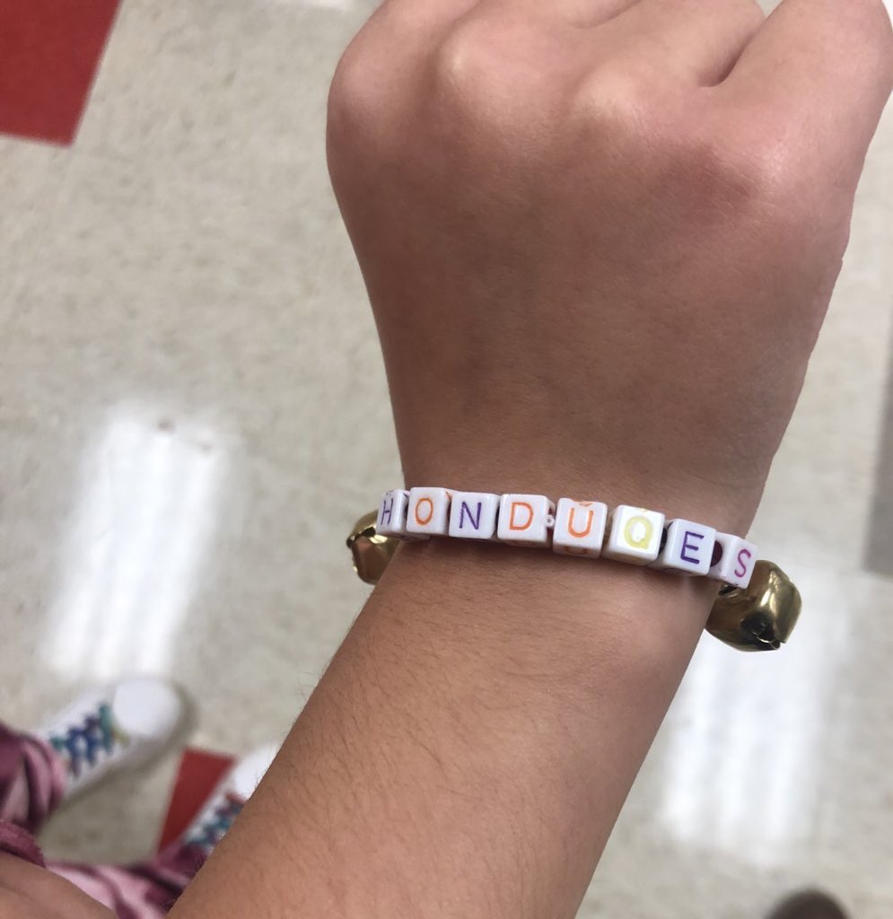 So this little girl arrived excited after Christmas holidays, to show me the bracelet she made with the name of Honduras, she apologized for not having all the letters. Then she said I like your country❤️ she definitely made my day!
<a href="/ParticipateLrng/">Participate Learning</a> <a href="/MicheleMacumber/">𝕄𝕚𝕔𝕙𝕖𝕝𝕝𝕖 𝕄𝕒𝕔𝕦𝕞𝕓𝕖𝕣</a>